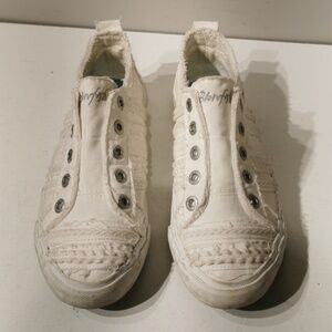 Blowfish Malibu Size 7.5 White Slip On Canvas Shoes